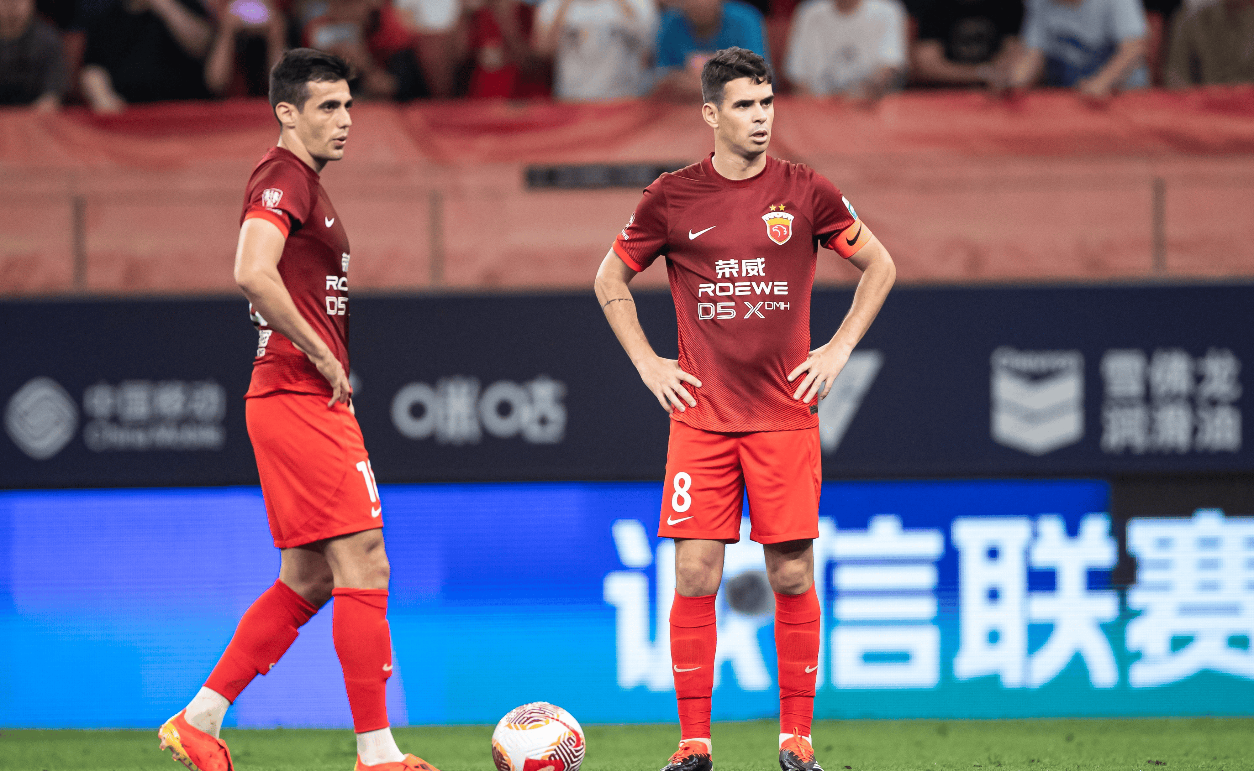 开云官网-英超今晨再迎强敌，上海海港刷新队史纪录，主帅态度：更衣室稳定，赛季目标并未改变的简单介绍